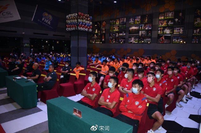 久久成人精品免费播放